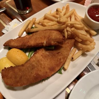 Maggie Mays - Fish n chips - American Near Me - Bayside, New York