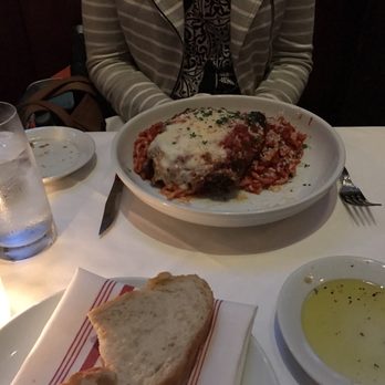 Vincent Chiccos - Chicken Parmesan - Italian Near Me - Charleston, South Carolina Vincent Chiccos - Chicken Parmesan - Italian Near Me - Charleston, South Carolina