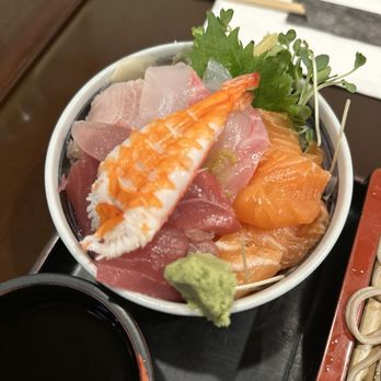 Yabu Restaurant - Chirashi Bowl - Sushi Bars Near Me - Los Angeles, California Yabu Restaurant - Chirashi Bowl - Sushi Bars Near Me - Los Angeles, California