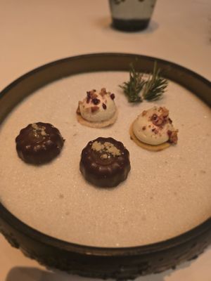 La Rôtisserie by null