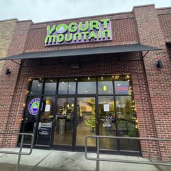 Yogurt Mountain - Outside