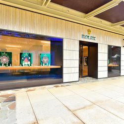 Lee Michaels Fine Jewelry - Explore Rolex at Lee Michaels Fine Jewelry store at the Shops at La Cantera in San Antonio, Texas