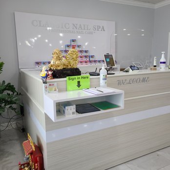 Classic Nail Spa - Nail Salons Near Me - Alabaster, Alabama