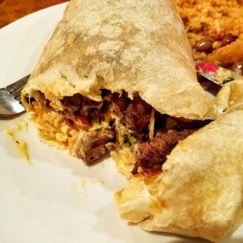 Roberto's Cafe - California burrito special: Carne asada, fries, guacamole, and chipotle sauce. - Mexican Near Me - Mammoth Lakes, California Roberto's Cafe - California burrito special: Carne asada, fries, guacamole, and chipotle sauce. - Mexican Near Me - Mammoth Lakes, California