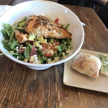 Andiamo Gate A-30 - Arugula salad with salmon - Italian Near Me - Romulus, Michigan