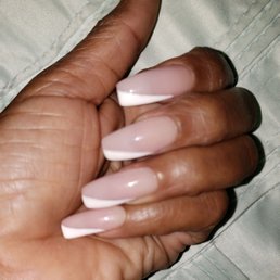 Ms. Annie did an amazing job for a lady who had no idea what she wanted. I will definitely be a return customer..... Ms. Annie did an amazing job for a lady who had no idea what she wanted. I will definitely be a return customer.....