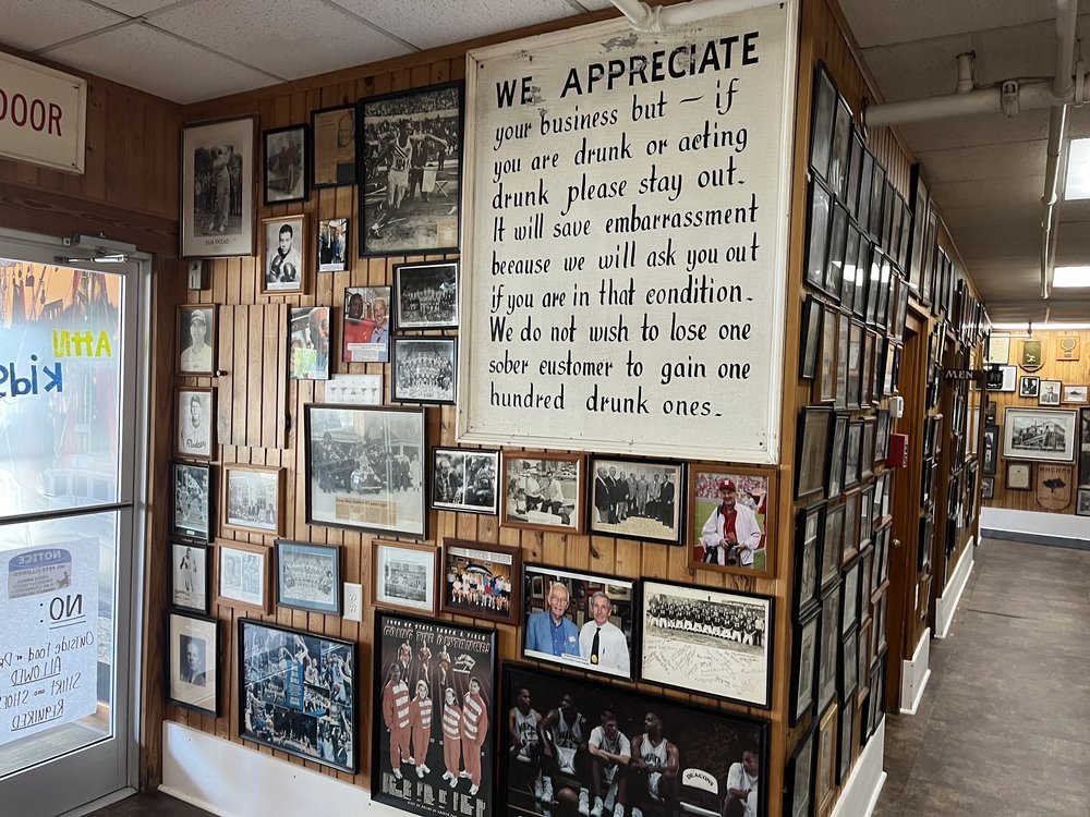 Sanitary Fish Market & Restaurant