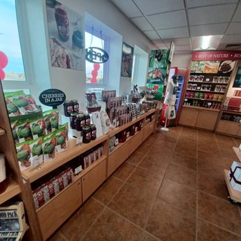 Chukar Cherries - Inside - Specialty Food Near Me - Prosser, Washington