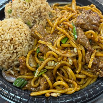 Oriental House - Lunch Beef Lo Mein noodles - Chinese Near Me - Yuma, Arizona