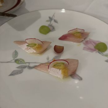 Han 202 - Sashimi - Chinese Near Me - Chicago, Illinois