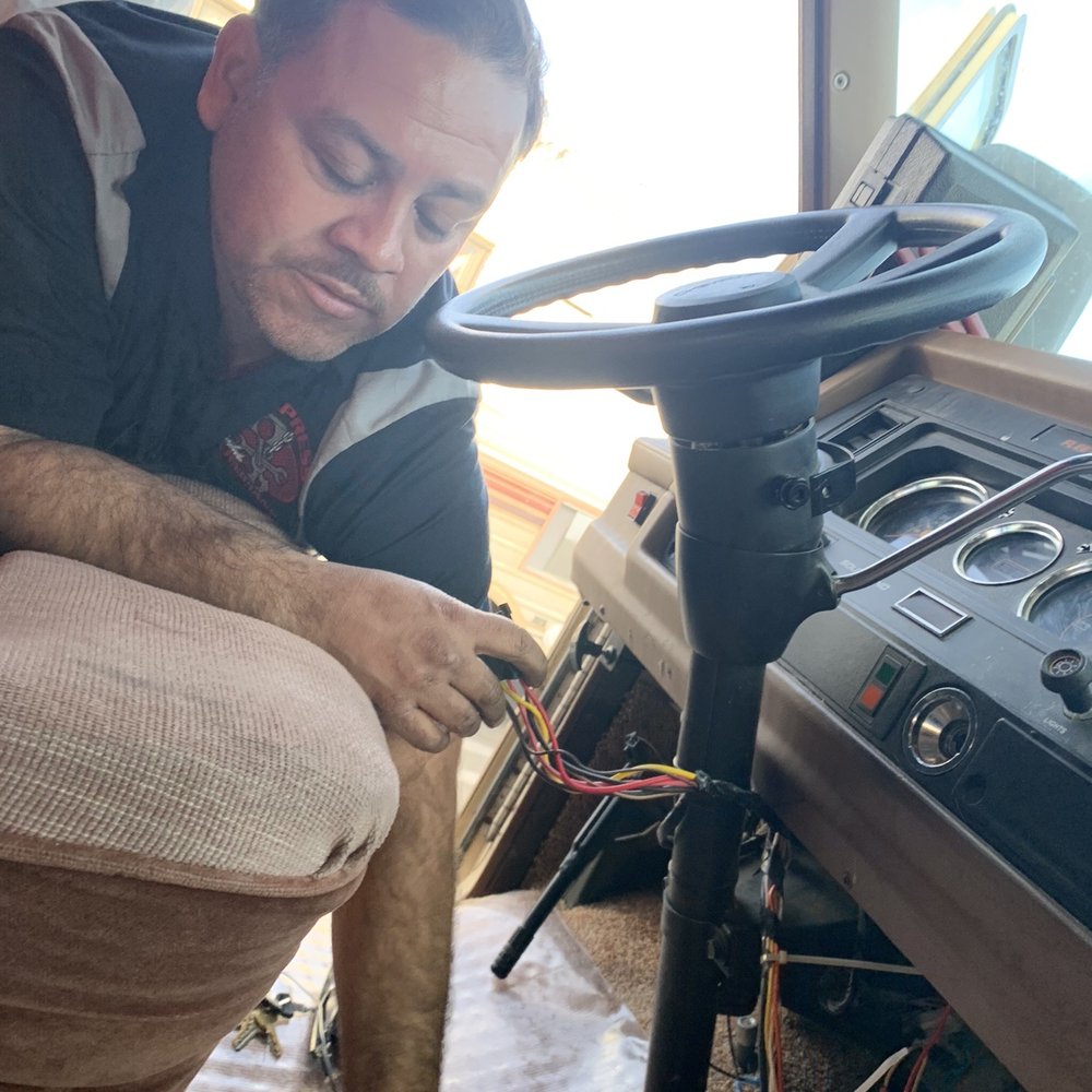 Express Mobile Technicians - Sergio going above and beyond!! - Commercial Truck Repair Near Me - Long Beach, California Express Mobile Technicians - Sergio going above and beyond!! - Commercial Truck Repair Near Me - Long Beach, California