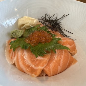 Gozen Shun - Salmon bowl with Ikura - Japanese Near Me - Pasadena, California Gozen Shun - Salmon bowl with Ikura - Japanese Near Me - Pasadena, California