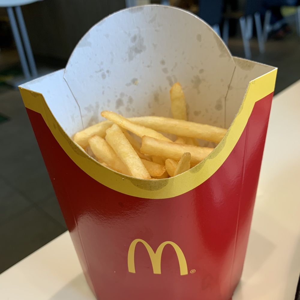 McDonald's - Large? Really? - Fast Food Near Me - Dusseldorf, NW
