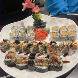 Sushi rolls Sushi rolls