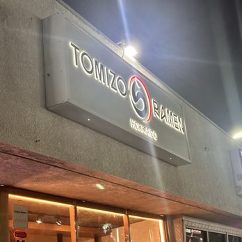 Tomizo Ramen - Looks neat from the outside..small, simple and a place you wouldn't mind waiting a bit on busy days.. - Ramen Near Me - Gardena, California