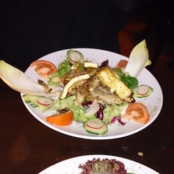 Restaurant Merhaba - Salat mit Halumi Käse und Austernpilze
