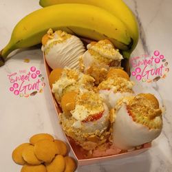 The Sweet Goat - Cheesecake Banana Pudding Stuffed Berries