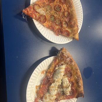 Stevie’s Famous - Pizza - Pizza Near Me - Burien, Washington Stevie’s Famous - Pizza - Pizza Near Me - Burien, Washington