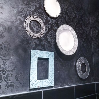 Régine Café - Bathroom decor - Breakfast & Brunch Near Me - Montreal, Quebec Régine Café - Bathroom decor - Breakfast & Brunch Near Me - Montreal, Quebec