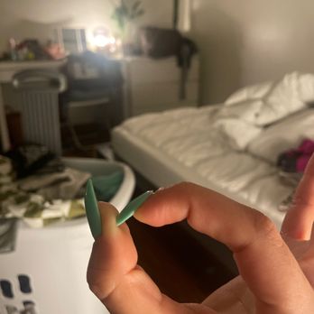 AP Nails - Here's my right index finger and it's also lifting after less than a week... such a bad job. - Nail Salons Near Me - Long Beach, California AP Nails - Here's my right index finger and it's also lifting after less than a week... such a bad job. - Nail Salons Near Me - Long Beach, California