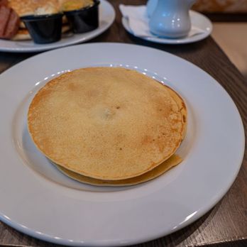 Kona Cafe - Pancakes (Vegan, Gluten Free) Allergy friendly la carte pancakes. We ordered plain but you can add berries or macadamia nuts. - Sushi Bars Near Me - Lake Buena Vista, Florida