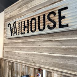 Vailhouse Oyster Bar & Grille
