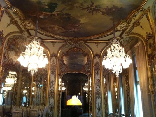 Boutique Maison Baccarat Paris Place des Etats-Unis by null