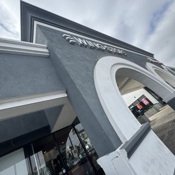 Wingstop - Outside - Chicken Wings Near Me - Oxnard, California Wingstop - Outside - Chicken Wings Near Me - Oxnard, California