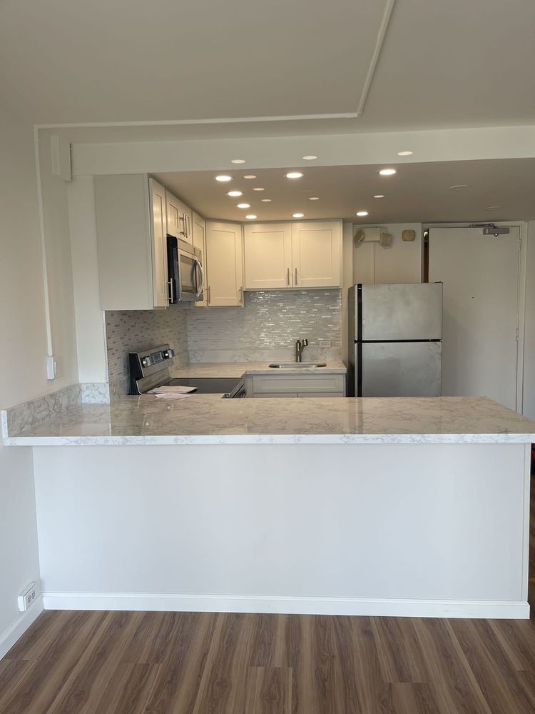 Slide of Renova Hawaii Home