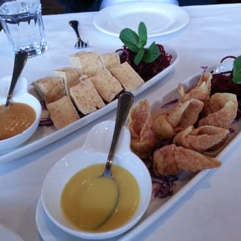 Shana Thai Restaurant - Crispy tofu with peanut sauce and crab rangoon rings with honey mustard sauce. A must-order. - Thai Near Me - Mountain View, California Shana Thai Restaurant - Crispy tofu with peanut sauce and crab rangoon rings with honey mustard sauce. A must-order. - Thai Near Me - Mountain View, California