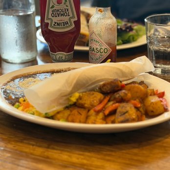 Cafe Luna - Coffee & Tea Near Me - Astoria, New York