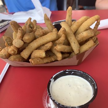 Blue Water Grille - Fries pickles (are thinly cut spears) (A++) - Seafood Near Me - Silver Point, Tennessee