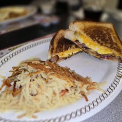 Waffle House - Texans  Bacon  and Egg    melt