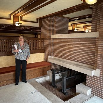 Frederick C Robie House - Mary, our tour guide explaining Wright's fondness for ingelnooks. - Landmarks & Historical Buildings Near Me - Chicago, Illinois