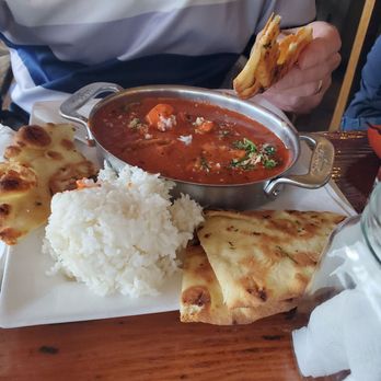 Flying Beaver Bar - Butter chicken - Pubs Near Me - Richmond, British Columbia Flying Beaver Bar - Butter chicken - Pubs Near Me - Richmond, British Columbia