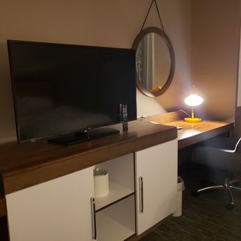 Hampton Inn & Suites Denver-Downtown - Hotels Near Me - Denver, Colorado