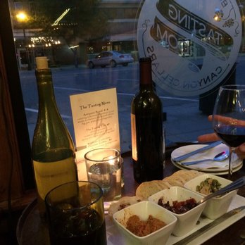 Blodgett Canyon Cellars Tasting Room - Tasting trio! Mmmmmm - Wine Bars Near Me - Hamilton, Montana