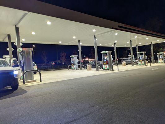 7-Eleven by null