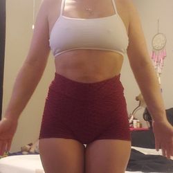 Brandon Plastic Surgery - This was 1 month post op and my stomach is so flat and he even gave me mini abs