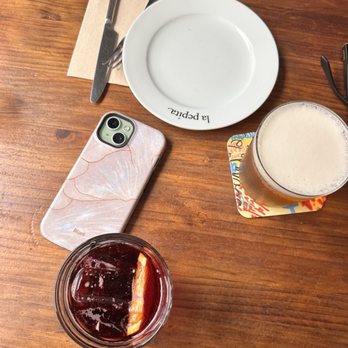 La Pepita - Sangria - Tapas Bars Near Me - Barcelona, B