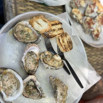 Doc's Oyster Bar - Dive Bars Near Me - Valparaiso, Florida Doc's Oyster Bar - Dive Bars Near Me - Valparaiso, Florida