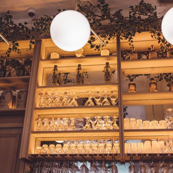 Bistro Saint Dominique - French Near Me - Paris, 75