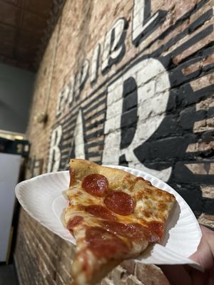Empire Pizza & Pub by null