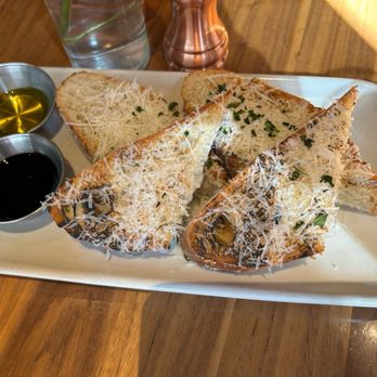 North Italia - Grilled Bread & Good Olive Oil - Italian Near Me - McLean, Virginia North Italia - Grilled Bread & Good Olive Oil - Italian Near Me - McLean, Virginia