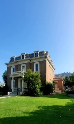 Phillips Mansion by null