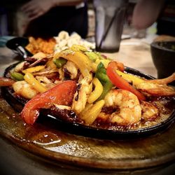 Isla Del Mar Restaurante - Shrimp Fajitas de Camaron