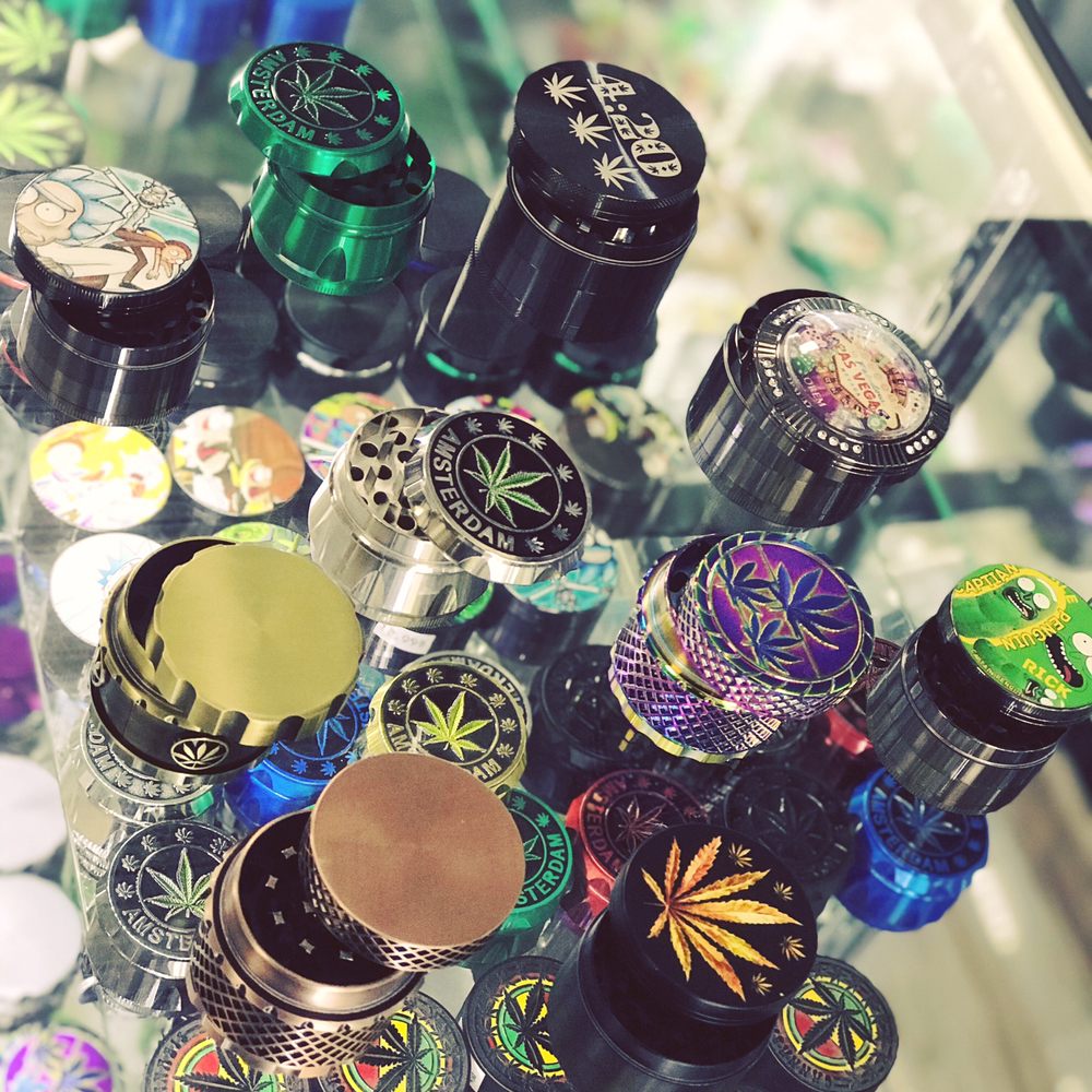 SMOKERS HEAVEN Updated August 2024 60 Photos & 12 Reviews 1511 E