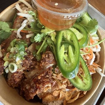Mommy's Banh Mi - Fried Chicken Vermicelli Noodle Bowl - Vietnamese Near Me - San Jose, California Mommy's Banh Mi - Fried Chicken Vermicelli Noodle Bowl - Vietnamese Near Me - San Jose, California