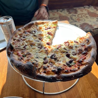 Pizza Verdura Sincera by null