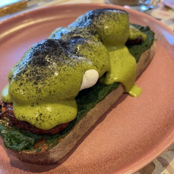 Parakeet Cafe - Beverly Hills - Eggs Benedict On Toast (veg) - Breakfast & Brunch Near Me - Beverly Hills, California Parakeet Cafe - Beverly Hills - Eggs Benedict On Toast (veg) - Breakfast & Brunch Near Me - Beverly Hills, California